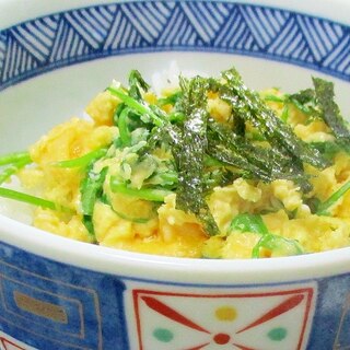 たまごパクチー丼